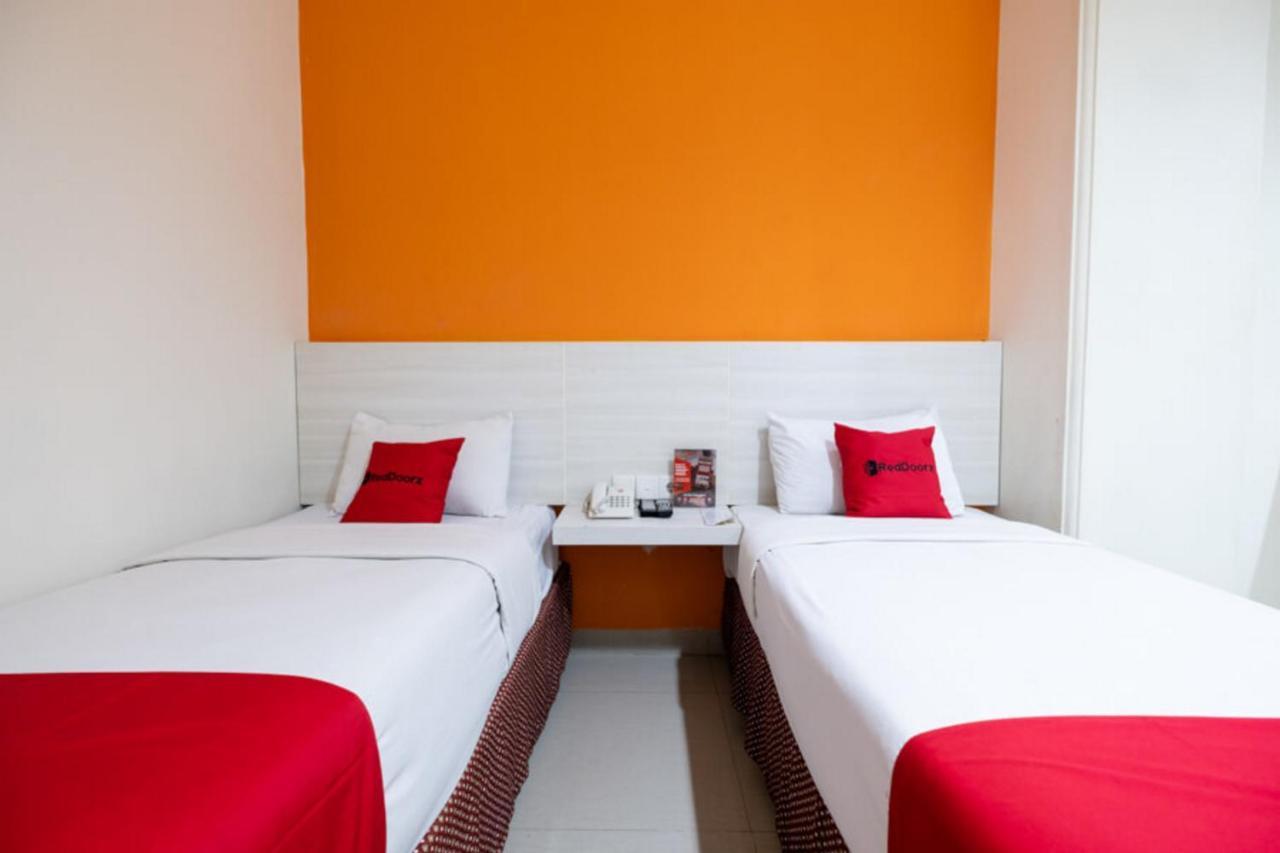 Reddoorz Plus @ Hotel Alden Makassar Luaran gambar